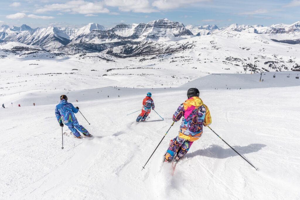 How are Ski Runs Color Coded?