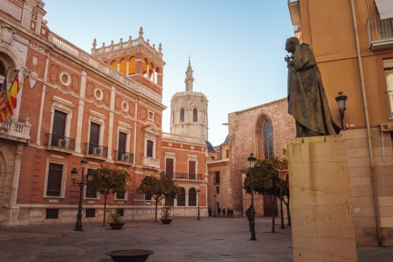 5 Best Cities to Visit in Spain